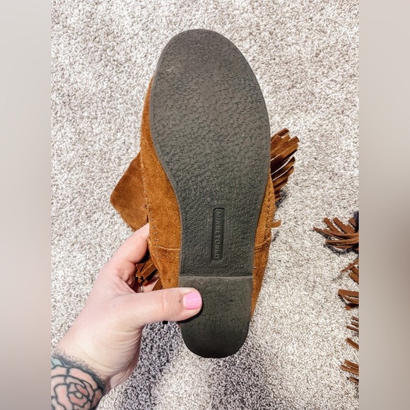 minnetonka | 3 layer fringe boot - Picture 2 of 3